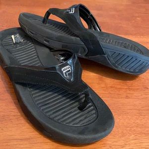 Women’s Fula sport wedge flip flop sz 11